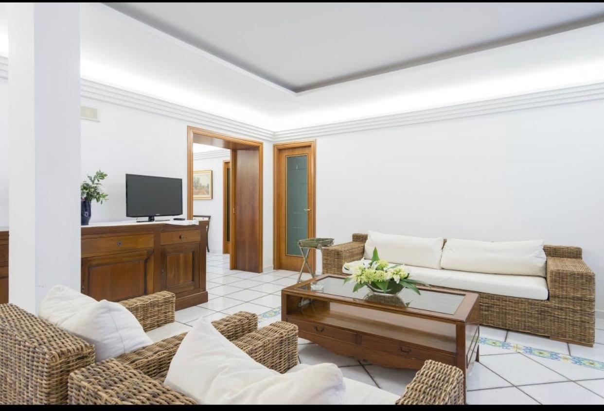 B&B Villa Irma Sorrento Eksteriør billede